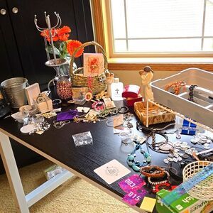 Jewelry @posslikeaboss in 2nd office necklace rings  faith based LIVE AD…